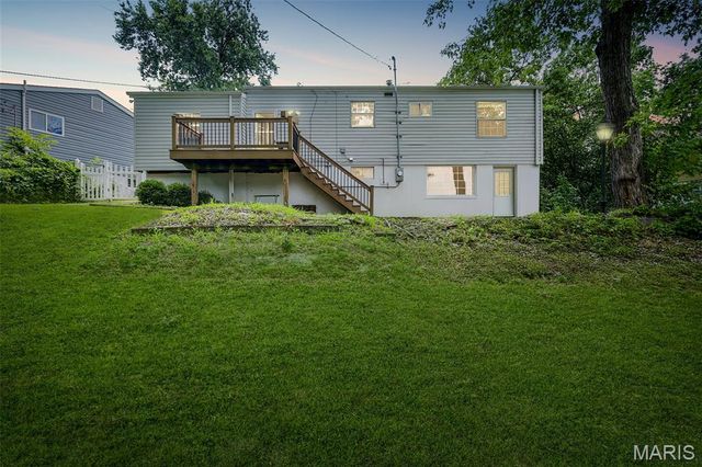 4253 Snelson Drive, St Louis, MO 63129