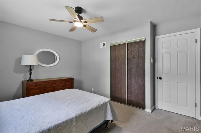 4253 Snelson Drive, St Louis, MO 63129