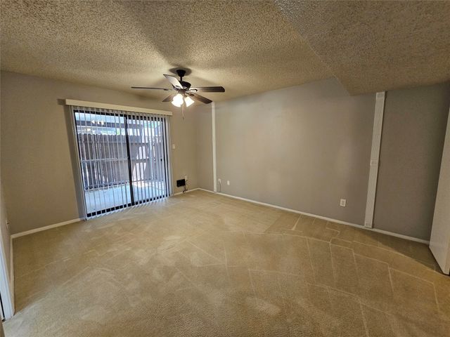 601 Harvest Hill Street, Lewisville, TX 75067