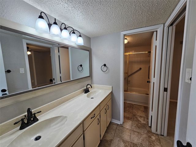 601 Harvest Hill Street, Lewisville, TX 75067