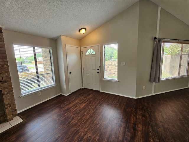 601 Harvest Hill Street, Lewisville, TX 75067