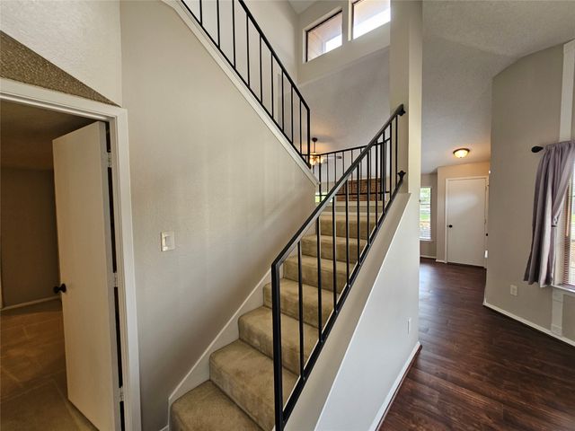 601 Harvest Hill Street, Lewisville, TX 75067