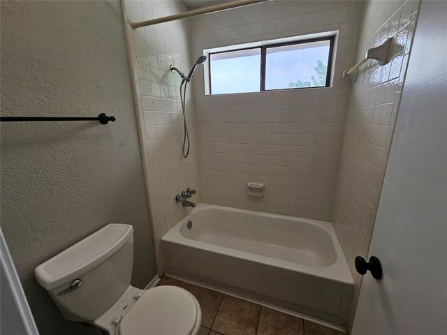 601 Harvest Hill Street, Lewisville, TX 75067