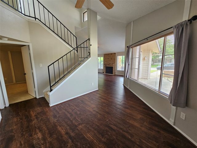 601 Harvest Hill Street, Lewisville, TX 75067