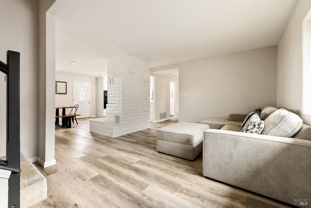 7413 English Hills Rd, Vacaville, CA 95688