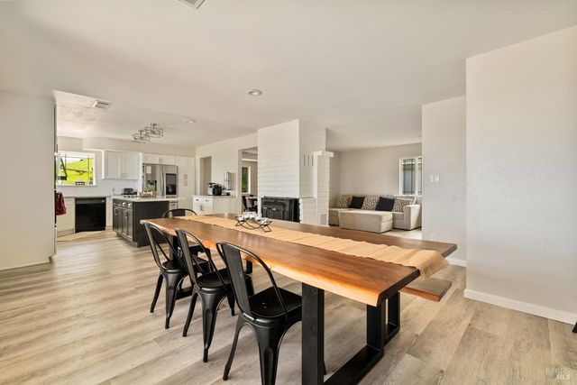 7413 English Hills Rd, Vacaville, CA 95688