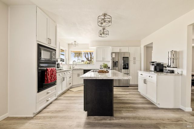 7413 English Hills Rd, Vacaville, CA 95688