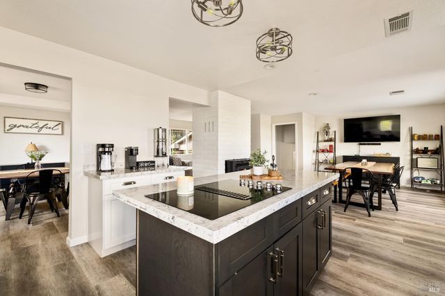 7413 English Hills Rd, Vacaville, CA 95688