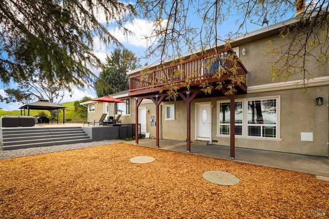 7413 English Hills Rd, Vacaville, CA 95688