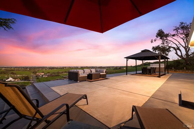 7413 English Hills Rd, Vacaville, CA 95688