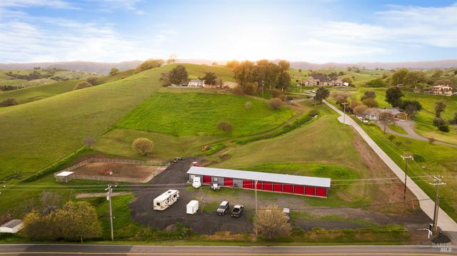 7413 English Hills Rd, Vacaville, CA 95688