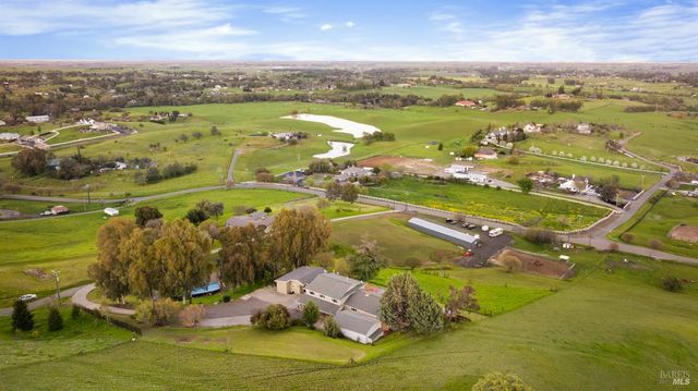 7413 English Hills Rd, Vacaville, CA 95688