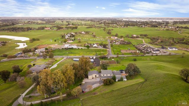 7413 English Hills Rd, Vacaville, CA 95688