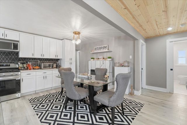 2017 Hulton ROAD, Verona, PA 15147