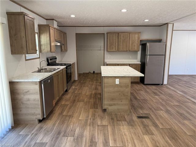 117 Harvick Lane, Lexington, NC 27292