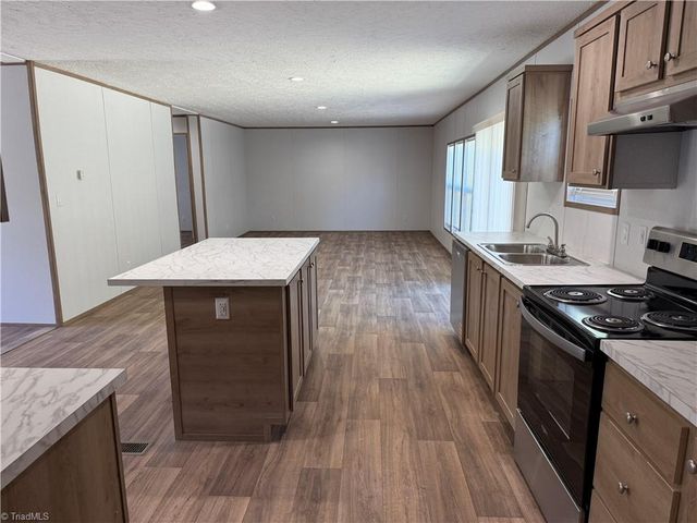 117 Harvick Lane, Lexington, NC 27292