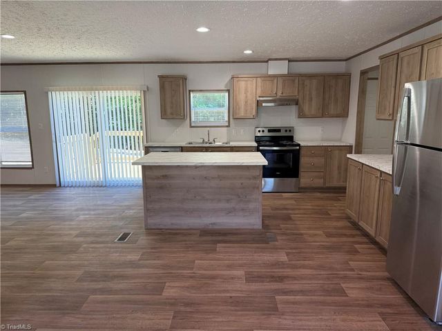 117 Harvick Lane, Lexington, NC 27292