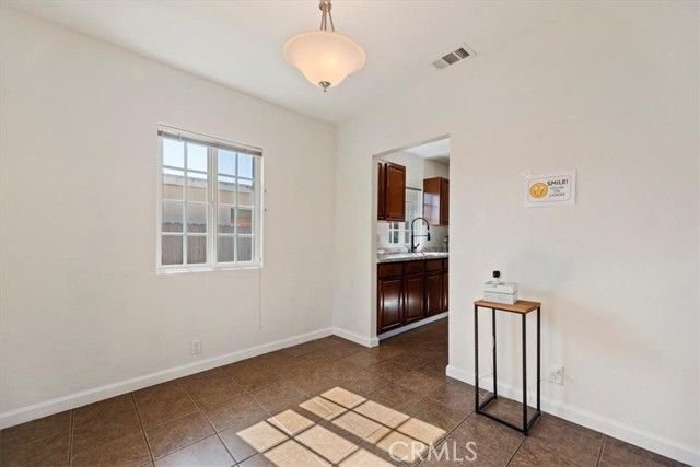 10779 Barlow, Lynwood, CA 90262