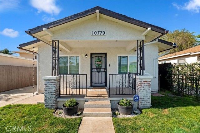 10779 Barlow, Lynwood, CA 90262