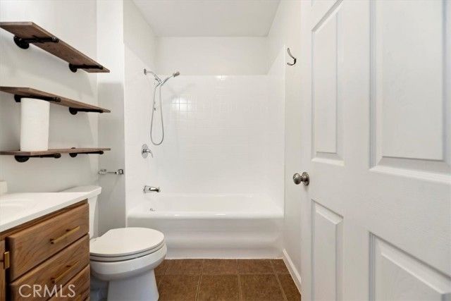 10779 Barlow, Lynwood, CA 90262