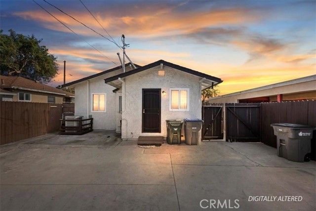 10779 Barlow, Lynwood, CA 90262