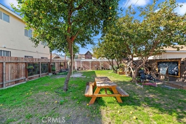 10779 Barlow, Lynwood, CA 90262