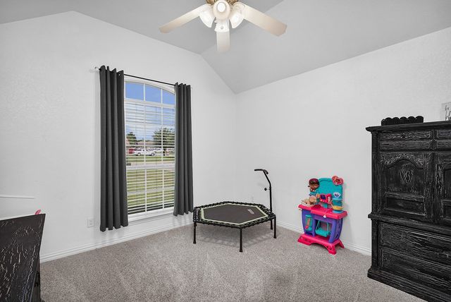 806 N Tejas Drive, Sanger, TX 76266