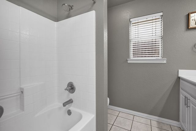 806 N Tejas Drive, Sanger, TX 76266