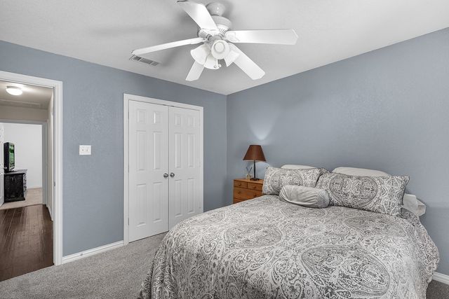 806 N Tejas Drive, Sanger, TX 76266