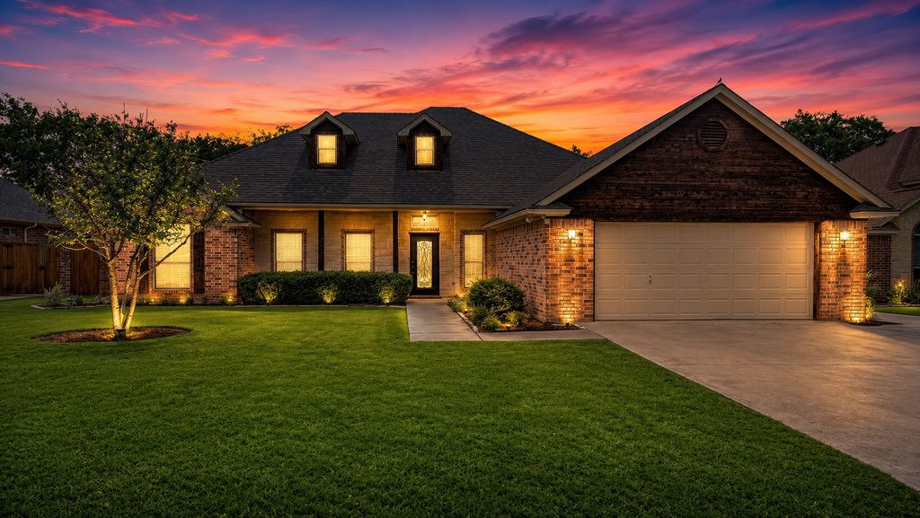 806 N Tejas Drive, Sanger, TX 76266