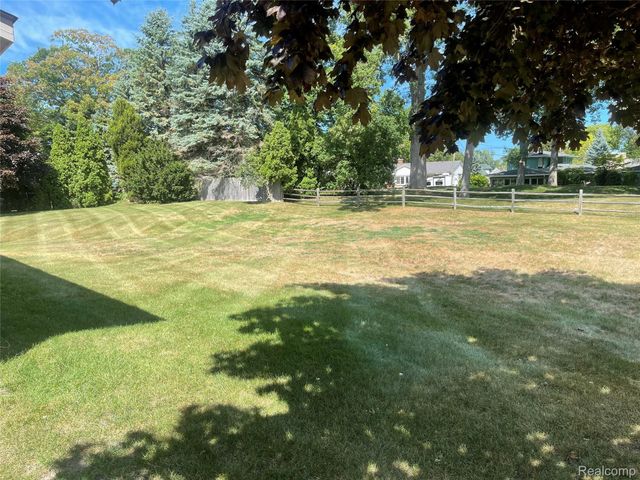 1150 Watson Drive, Fort Gratiot Charter Township, MI 48059