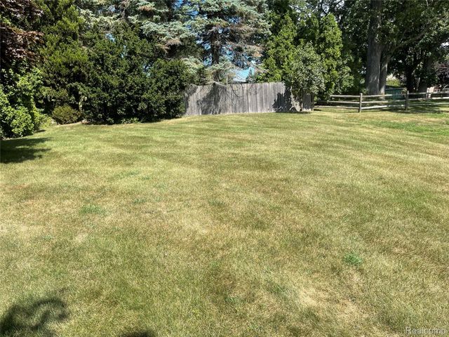 1150 Watson Drive, Fort Gratiot Charter Township, MI 48059