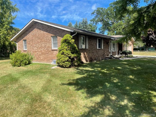 1150 Watson Drive, Fort Gratiot Charter Township, MI 48059