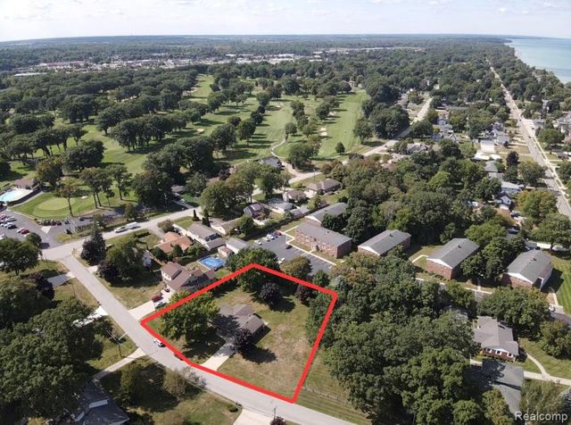 1150 Watson Drive, Fort Gratiot Charter Township, MI 48059