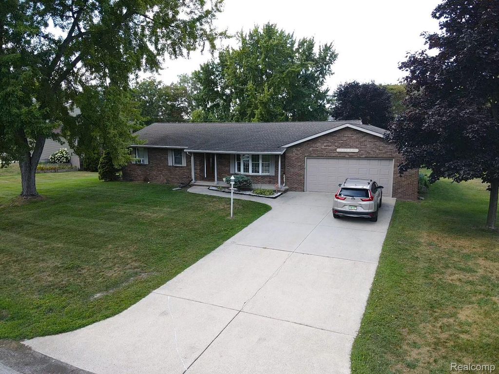 1150 Watson Drive, Fort Gratiot Charter Township, MI 48059