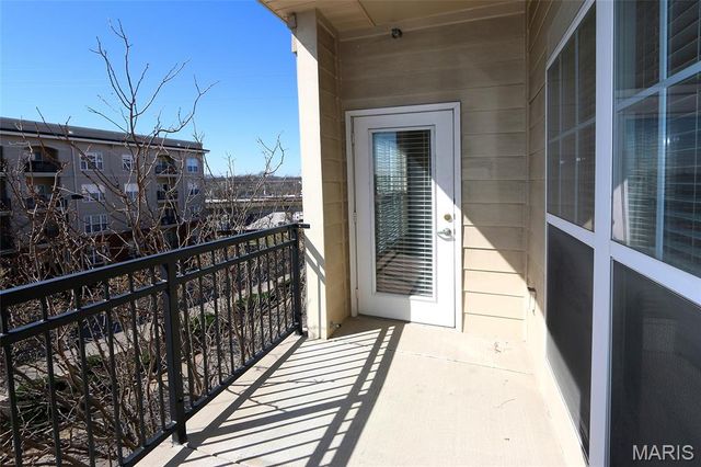 1251 Strassner Drive 2301, Brentwood, MO 63144