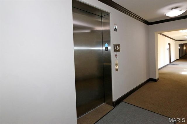 1251 Strassner Drive 2301, Brentwood, MO 63144