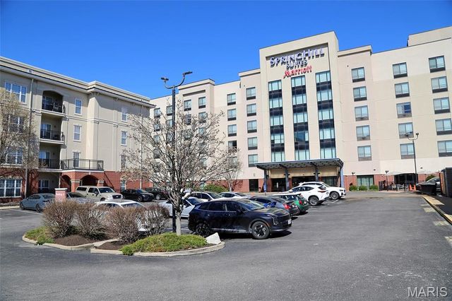 1251 Strassner Drive 2301, Brentwood, MO 63144