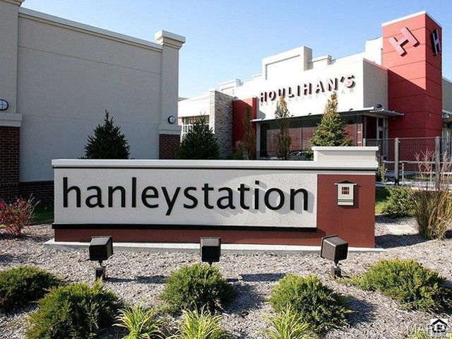 1251 Strassner Drive 2301, Brentwood, MO 63144