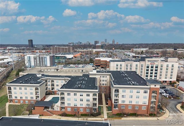 1251 Strassner Drive 2301, Brentwood, MO 63144