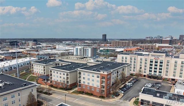 1251 Strassner Drive 2301, Brentwood, MO 63144