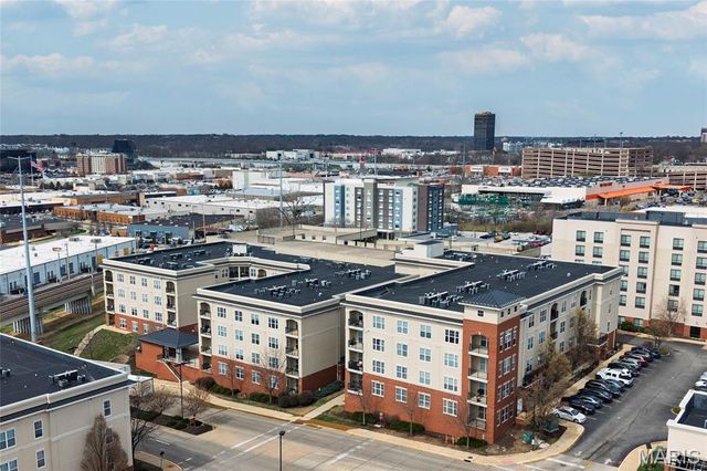 1251 Strassner Drive 2301, Brentwood, MO 63144