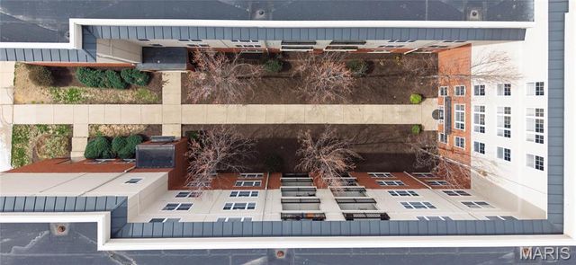 1251 Strassner Drive 2301, Brentwood, MO 63144