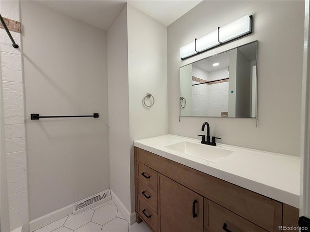 529 S Xenon Court, Lakewood, CO 80228