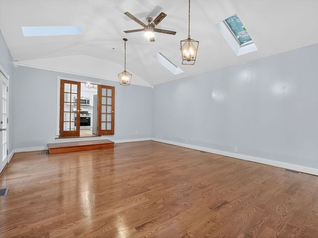 44 Liberty St, Randolph, MA 02368