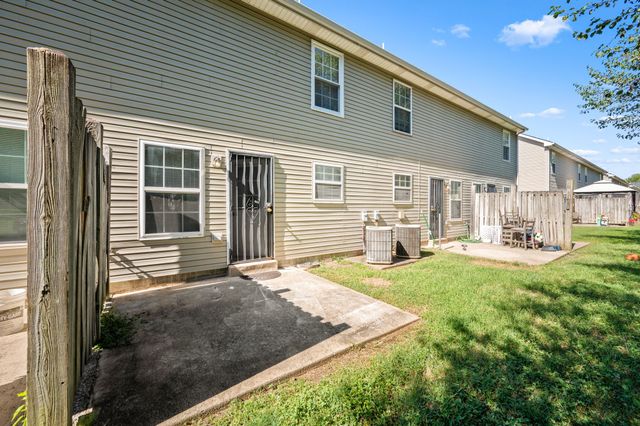 2426 Willowbrook Dr Apt C, Murfreesboro, TN 37130