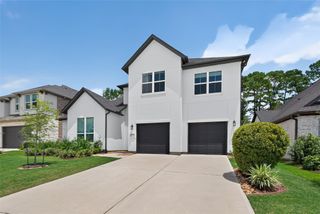 9722 Dani Lake Drive, Tomball, TX 77375