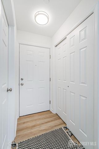 1227 Waterford Drive, Edison, NJ 08817