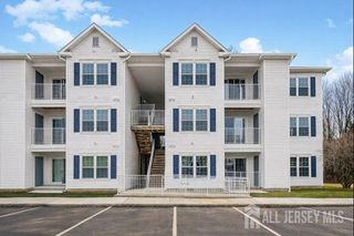 1227 Waterford Drive, Edison, NJ 08817