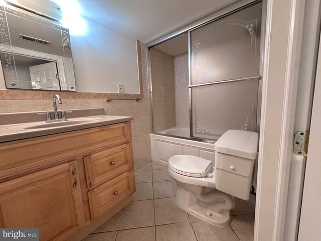 1616 S 18TH ST, Philadelphia, PA 19145